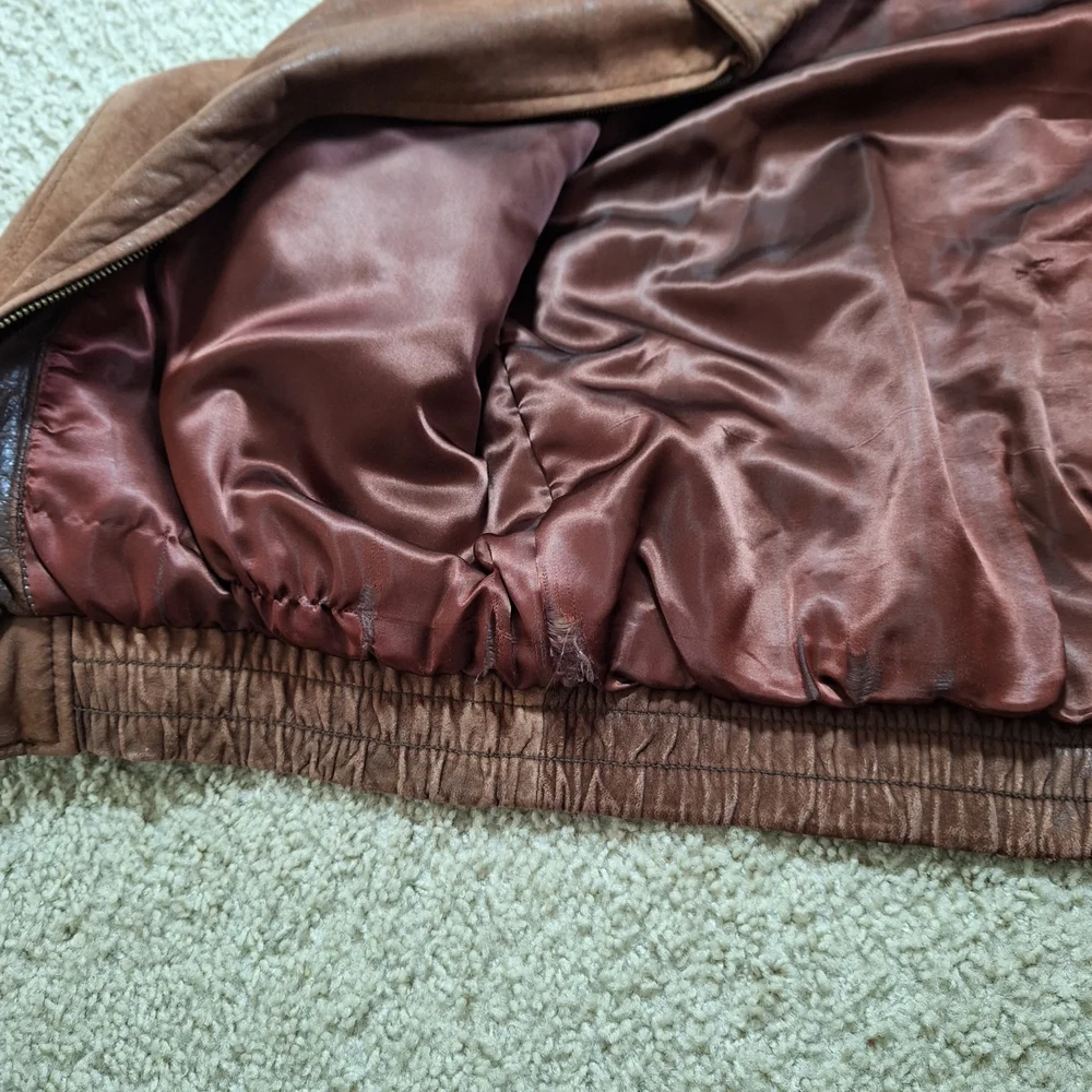 VTG Banana Republic Dark Brown Leather Bomber Jacket